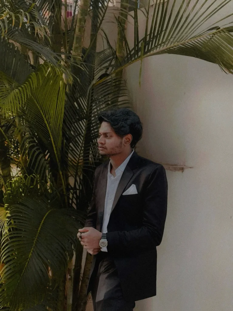 top digital marketer in pathanamthitta standing in executive look